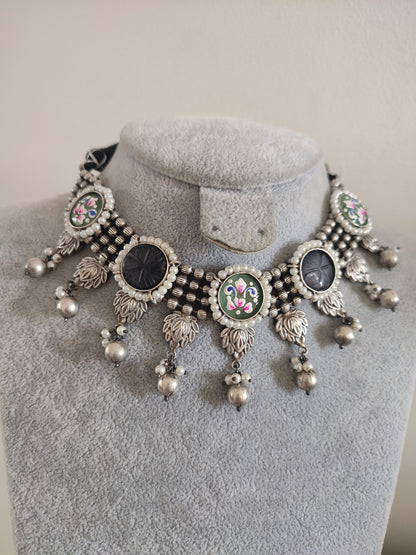 Mukti Stone Necklace Set