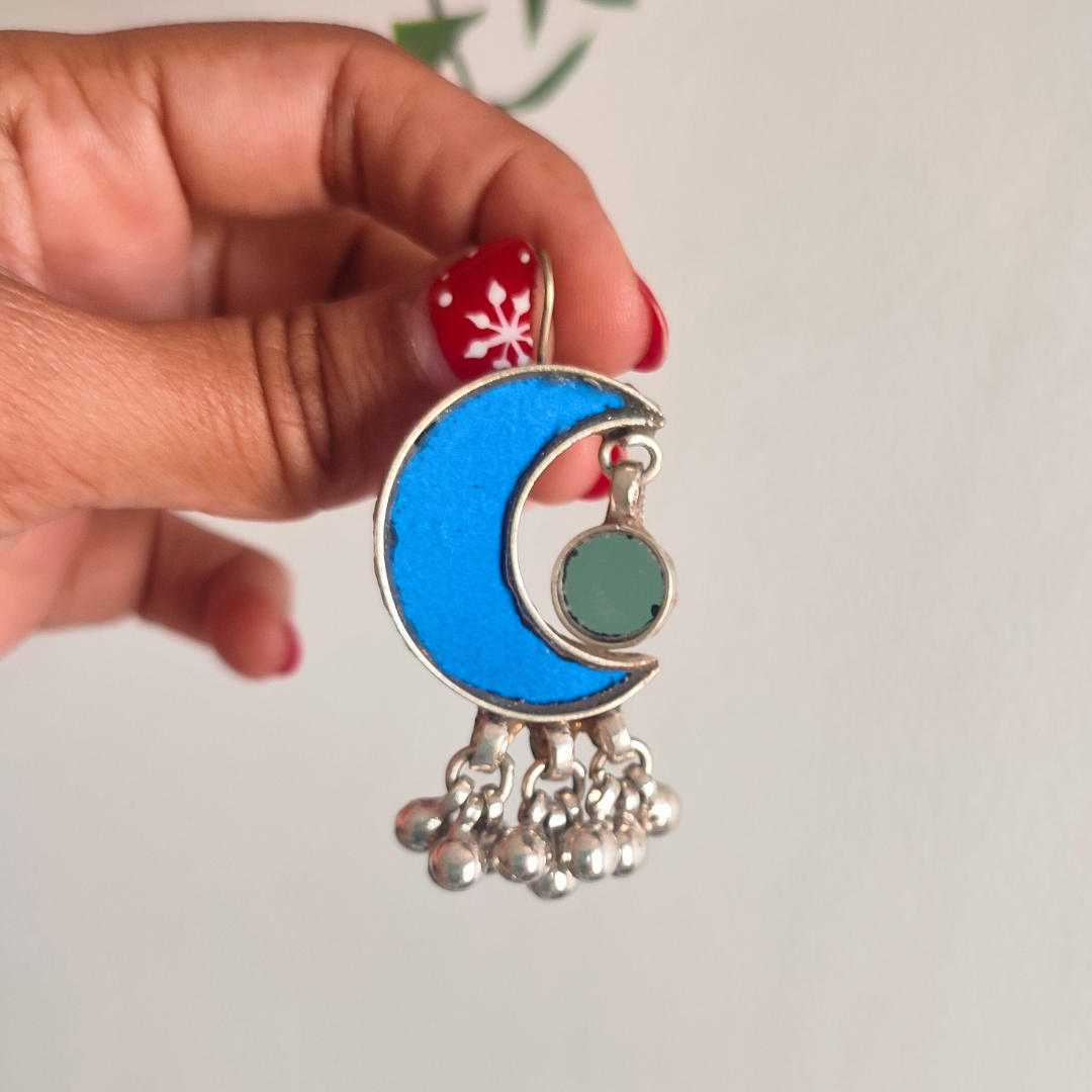 Aadha chaand Glass Earrings