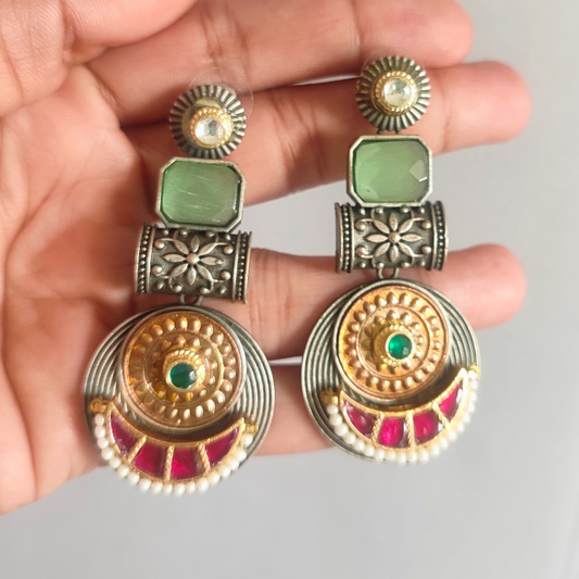 Pachi Kundan Stone Earrings