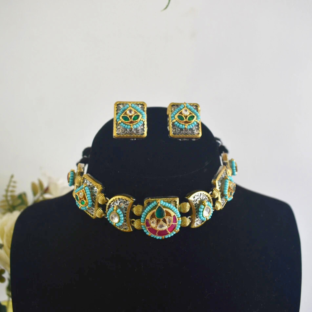 Souna Pachi Kundan Choker Necklace Set